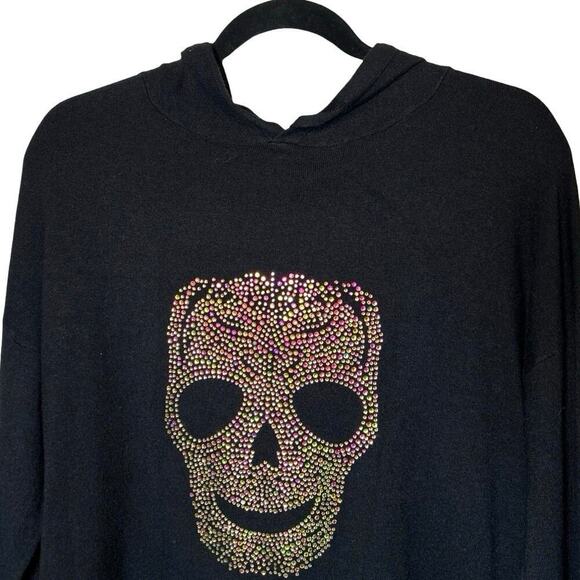 NWT Liv Milano rhinestone Skull Pullover Hoodie Sweater Black Size Medium - Picture 3 of 5